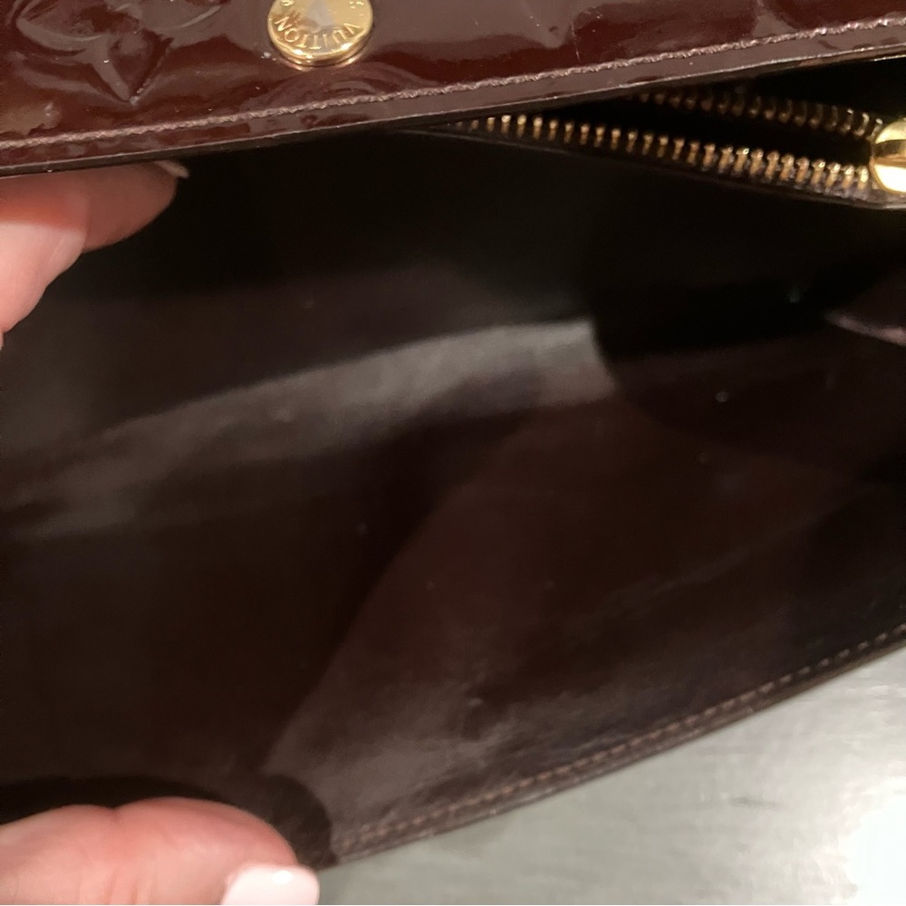 Louis Vuitton Burgundy Vernis Monogram Wallet with dust bag - Picture 11 of 12
